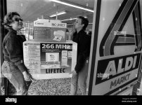 germany-berlin-29041998-computer-sale-at-aldi-in-stresemannstrae-kreuzberg-about-15-computers-...jpg